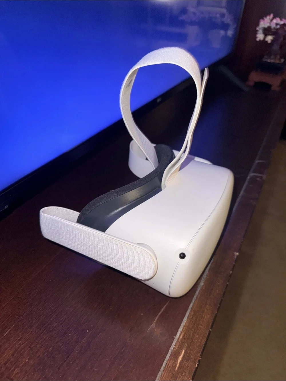 Oculus Standalone VR Headset in White